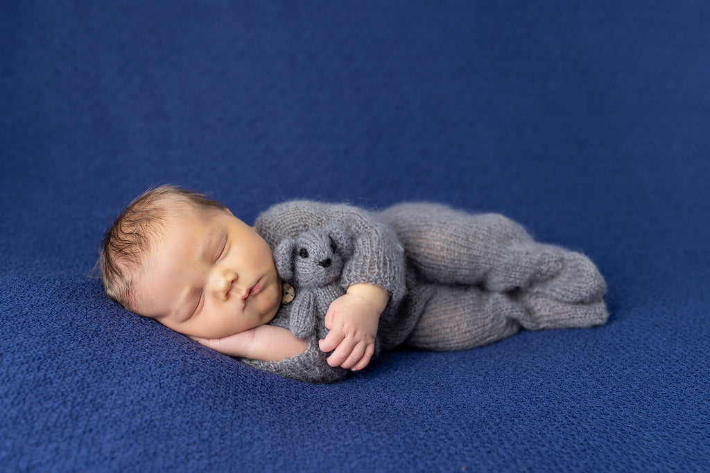Cuddle Knit Posing Fabric - Beanbag Backdrops - Backdrop Fabric - Beanbag Fabric - Newborn Photo Props Canada - Tiny Tot Prop Shop - Canadian Photography Props