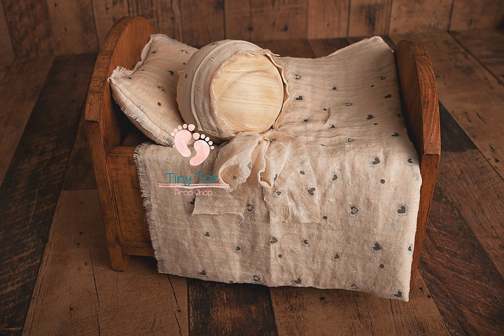 Flowery Fringe Set - Newborn Pillow Set - Fringe Wrap - Fringe Layer - Fringe Bonnet - Newborn Bonnet - Texutred Layer - Newborn Photo Props Canada - Tiny Tot Prop Shop