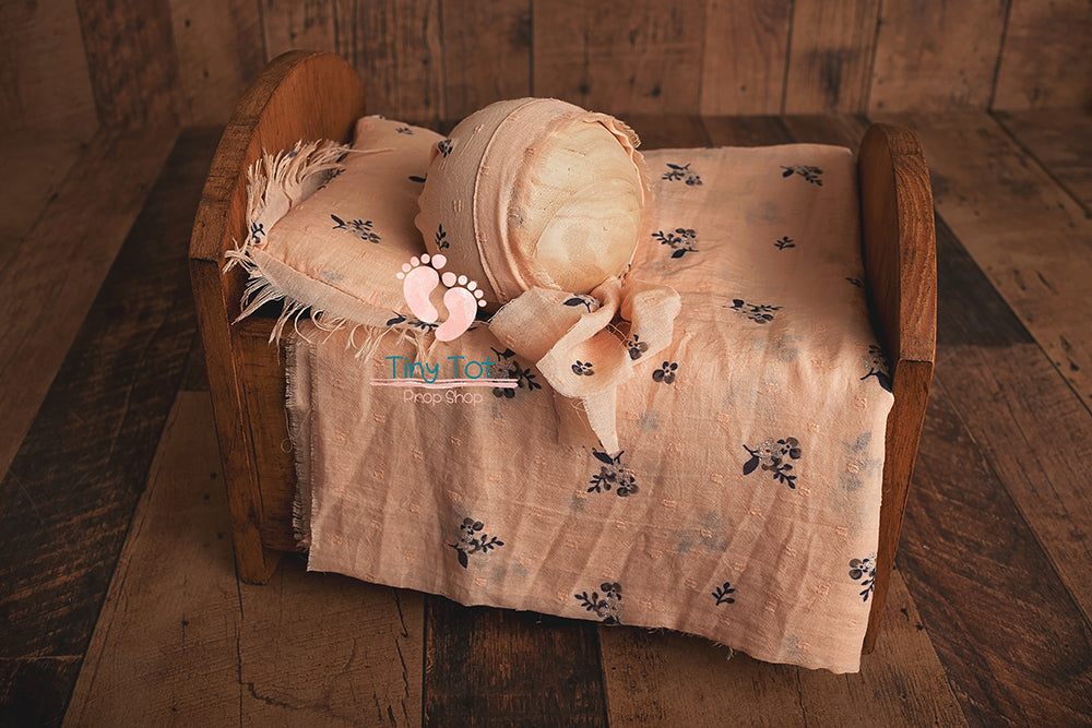Flowery Fringe Set - Newborn Pillow Set - Fringe Wrap - Fringe Layer - Fringe Bonnet - Newborn Bonnet - Texutred Layer - Newborn Photo Props Canada - Tiny Tot Prop Shop